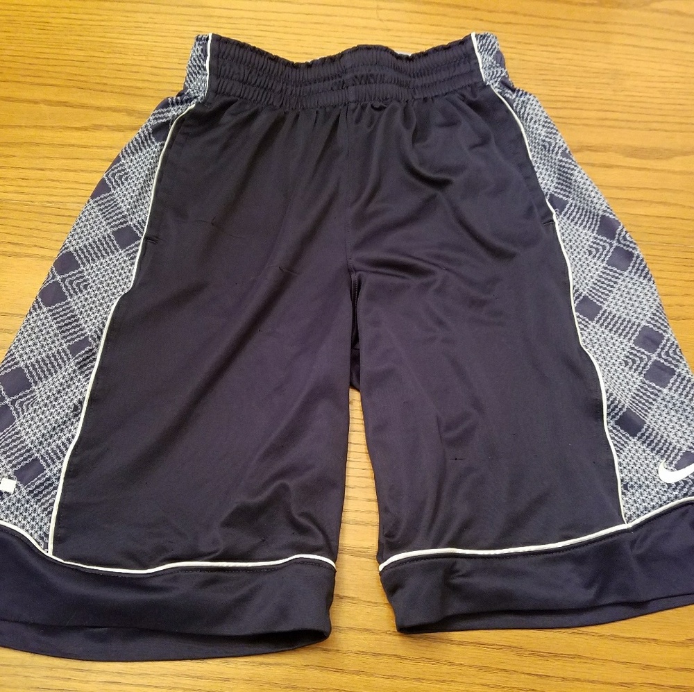 LeBron athletic shorts Medium